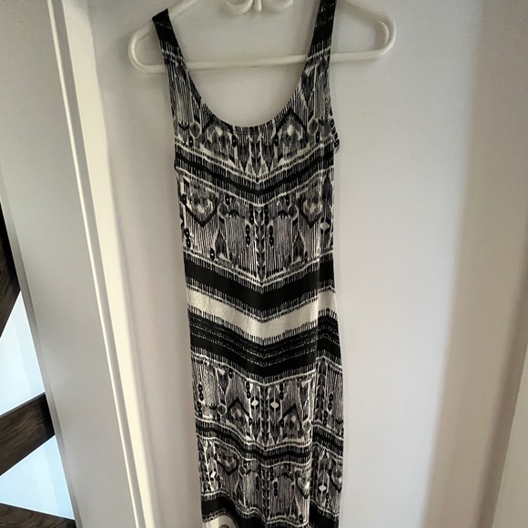 Dynamite Long Maxi Dress with cutout back - Picture 1 of 4